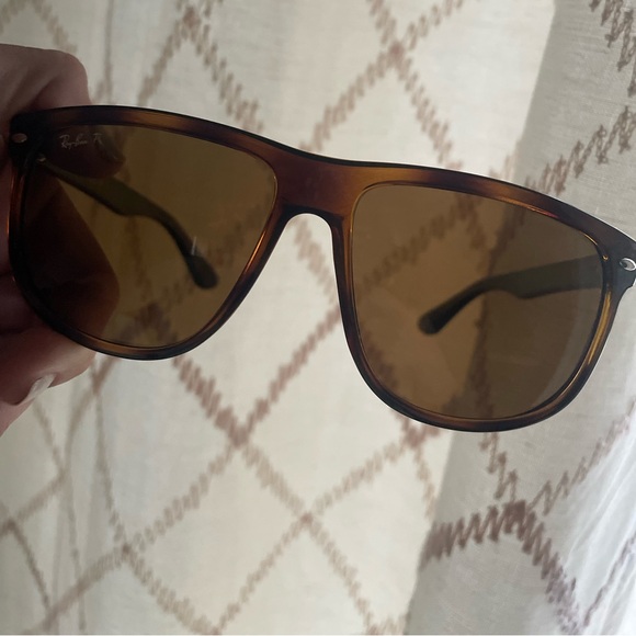 Ray-Ban Polarized Justin Sunglasses (Boyfriend) MODEL CODE RB4147 710/57 60-15. - Picture 4 of 4